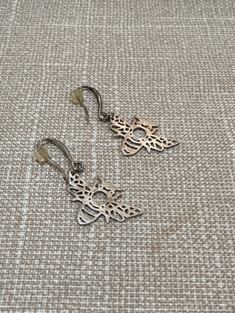 Delicate Silver tone Bee 🐝 Drop Earrings - Women Jewelry
